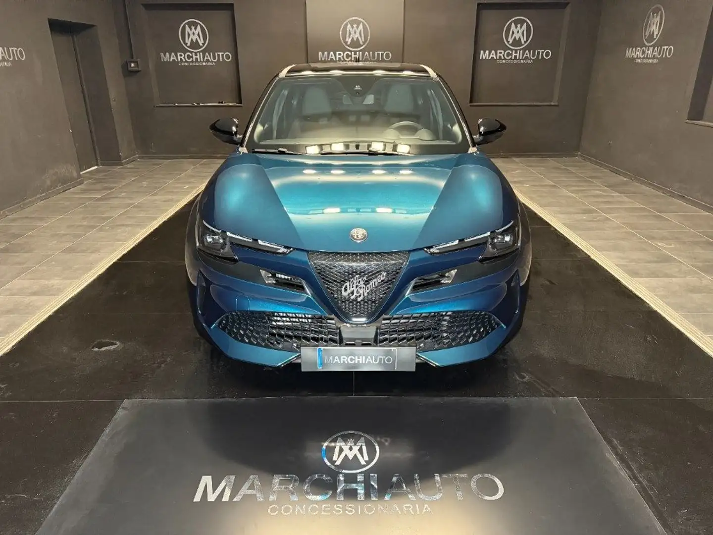 Alfa Romeo Junior 1.2 145 CV Hybrid eDCT6 - Pack Premium Blauw - 2