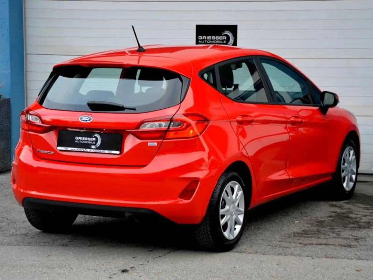 Ford Fiesta Trend 1,1   61.000km Rot - 2