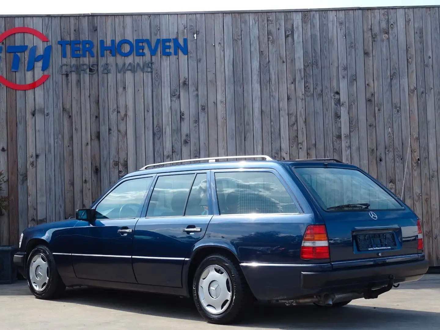 Mercedes-Benz 220 T Kombi Klima Sitzheiz. Schiebedach 110KW Blau - 2