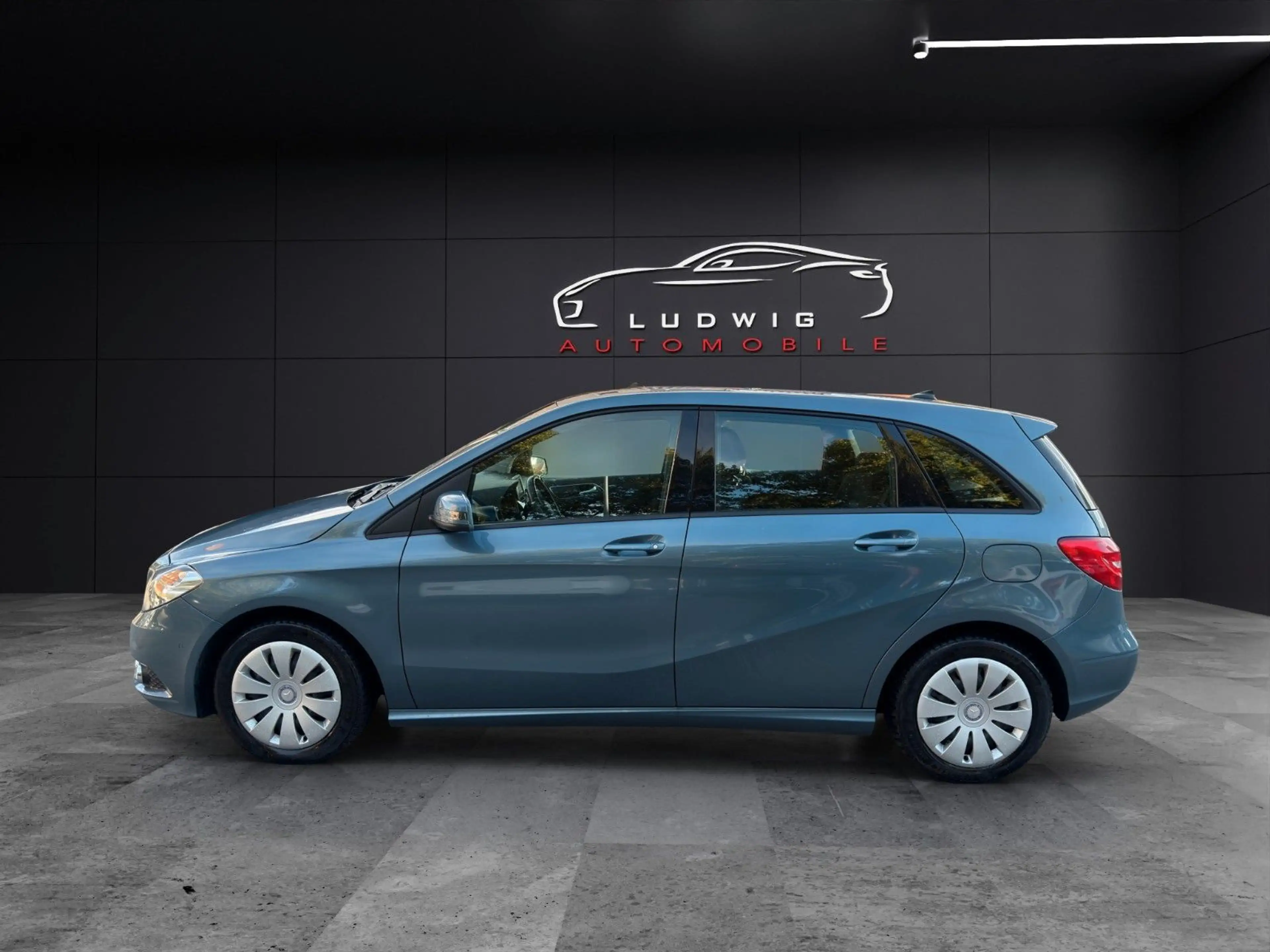 Mercedes-Benz B 220 B B 220 CDI/ AUTOMATIK / EURO 6 / GEPFLEGT — photo 4