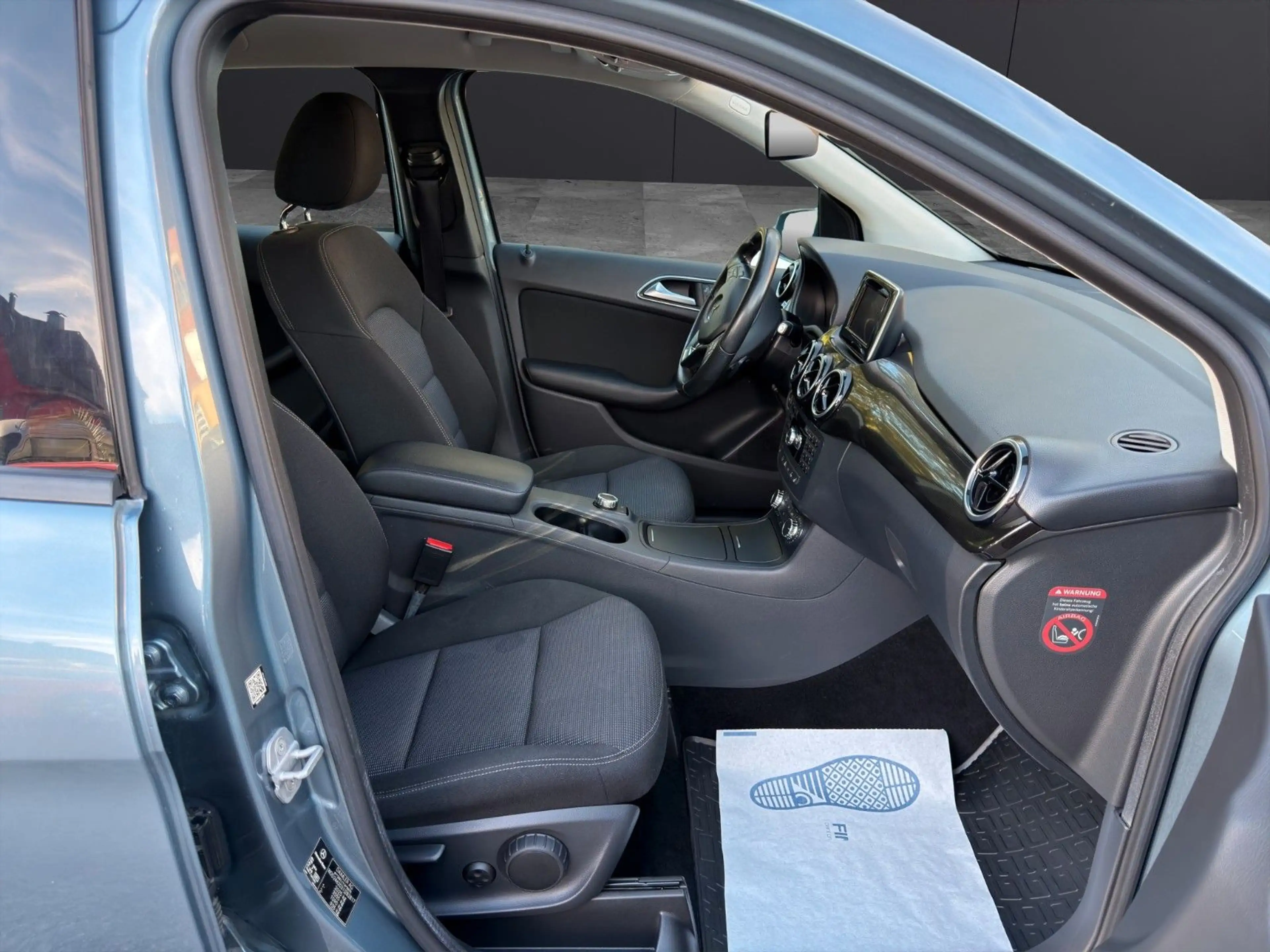 Mercedes-Benz B 220 B B 220 CDI/ AUTOMATIK / EURO 6 / GEPFLEGT — photo 11