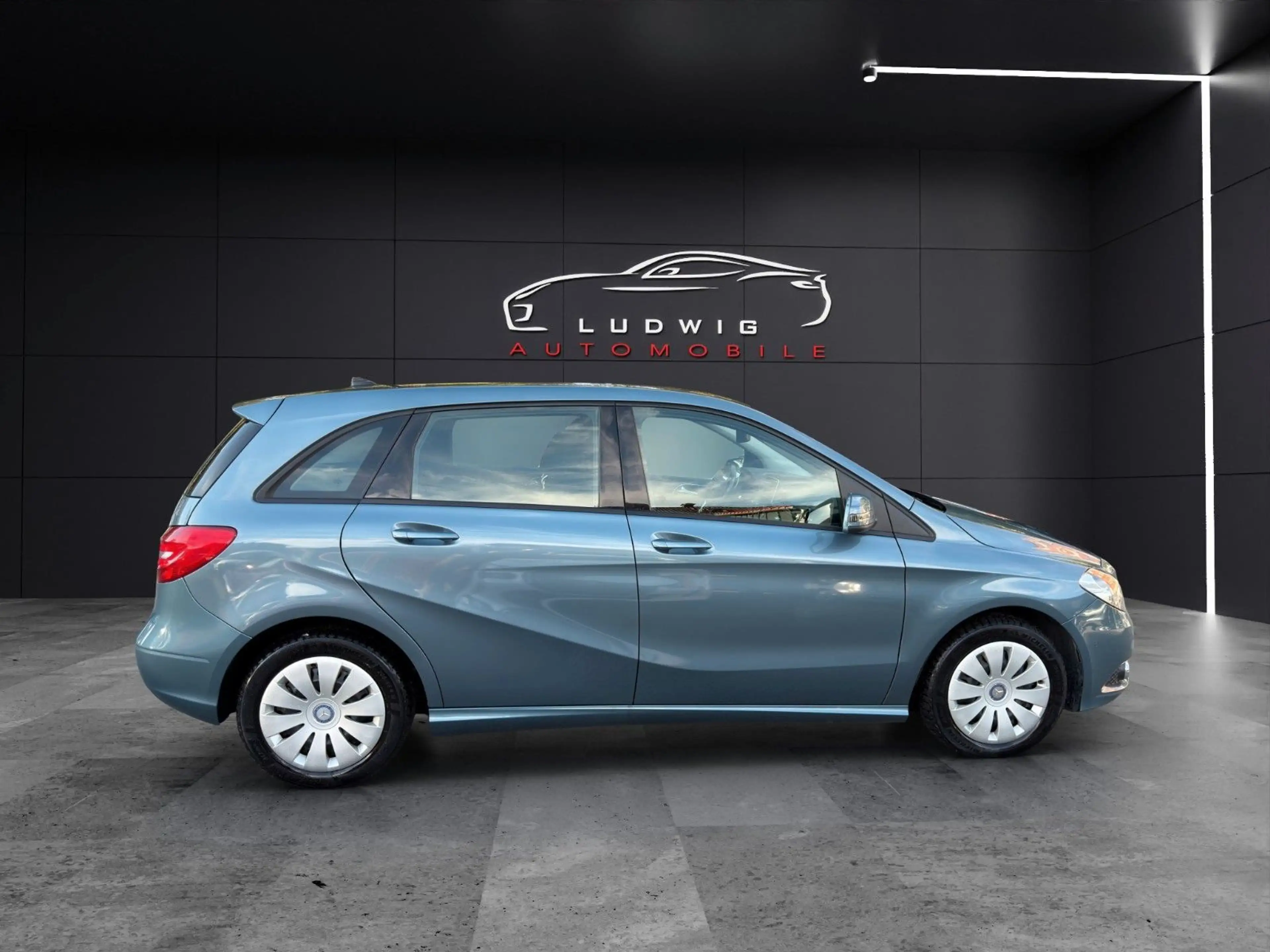 Mercedes-Benz B 220 B B 220 CDI/ AUTOMATIK / EURO 6 / GEPFLEGT — photo 8