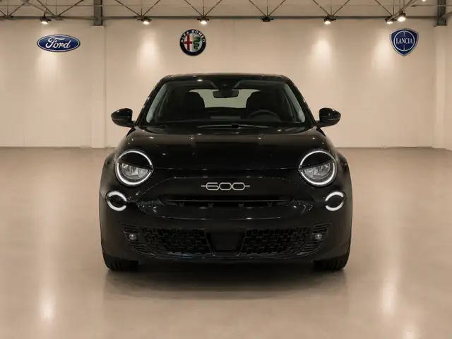 Fiat 600 view 2
