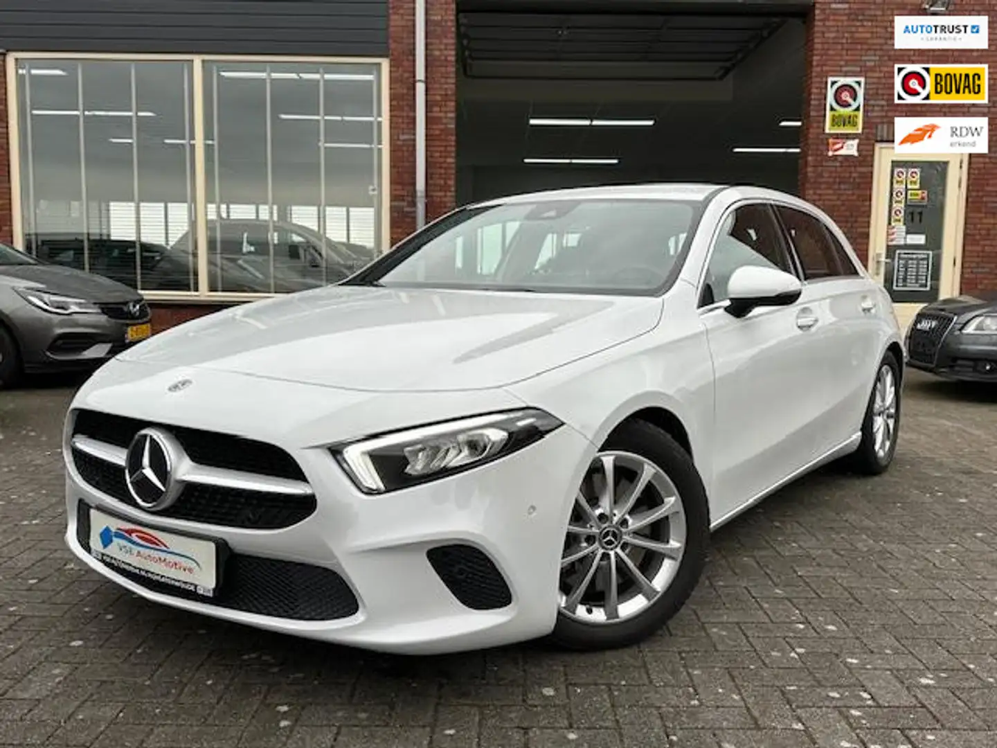Mercedes-Benz A 250 A Style 7G-DCT (Nieuwstaat!) Wit - 1