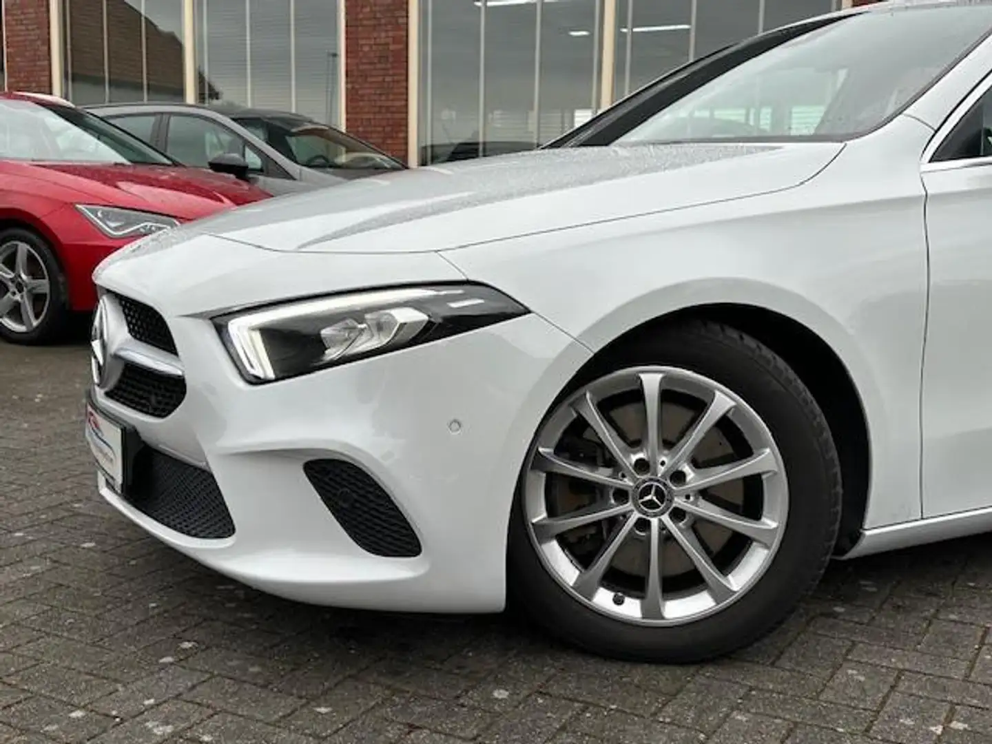 Mercedes-Benz A 250 A Style 7G-DCT (Nieuwstaat!) Wit - 2