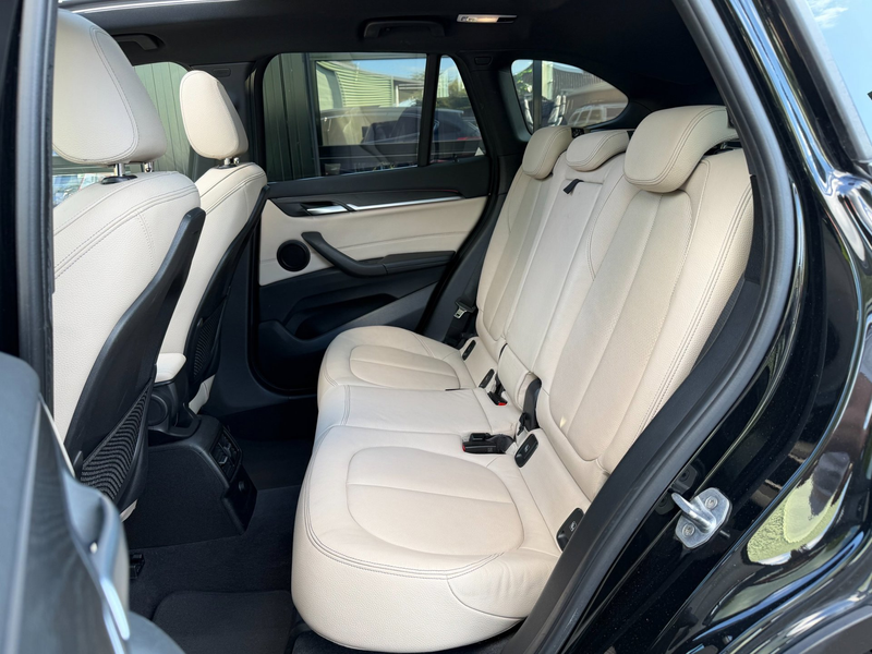 BMW X1 XDrive20i X-Line Pano Headup Camera M-Stuur 19'inc — photo 13