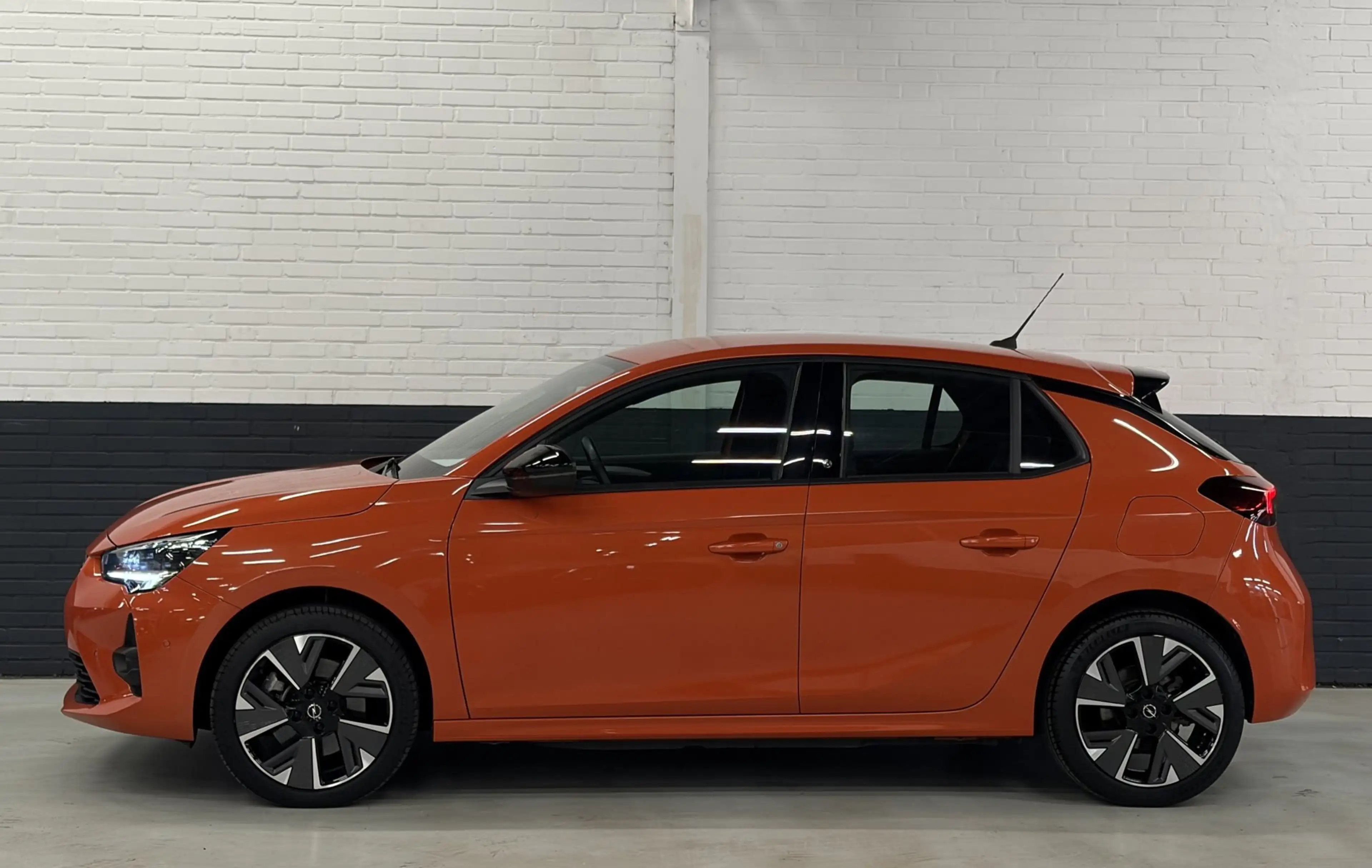 Opel Corsa-e GS Line 50 kWh Clima | LED | DAB | CAMERA | 17" | — photo 6