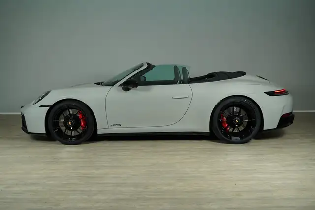 Porsche 911 Carrera GTS Cabriolet Ansicht 4