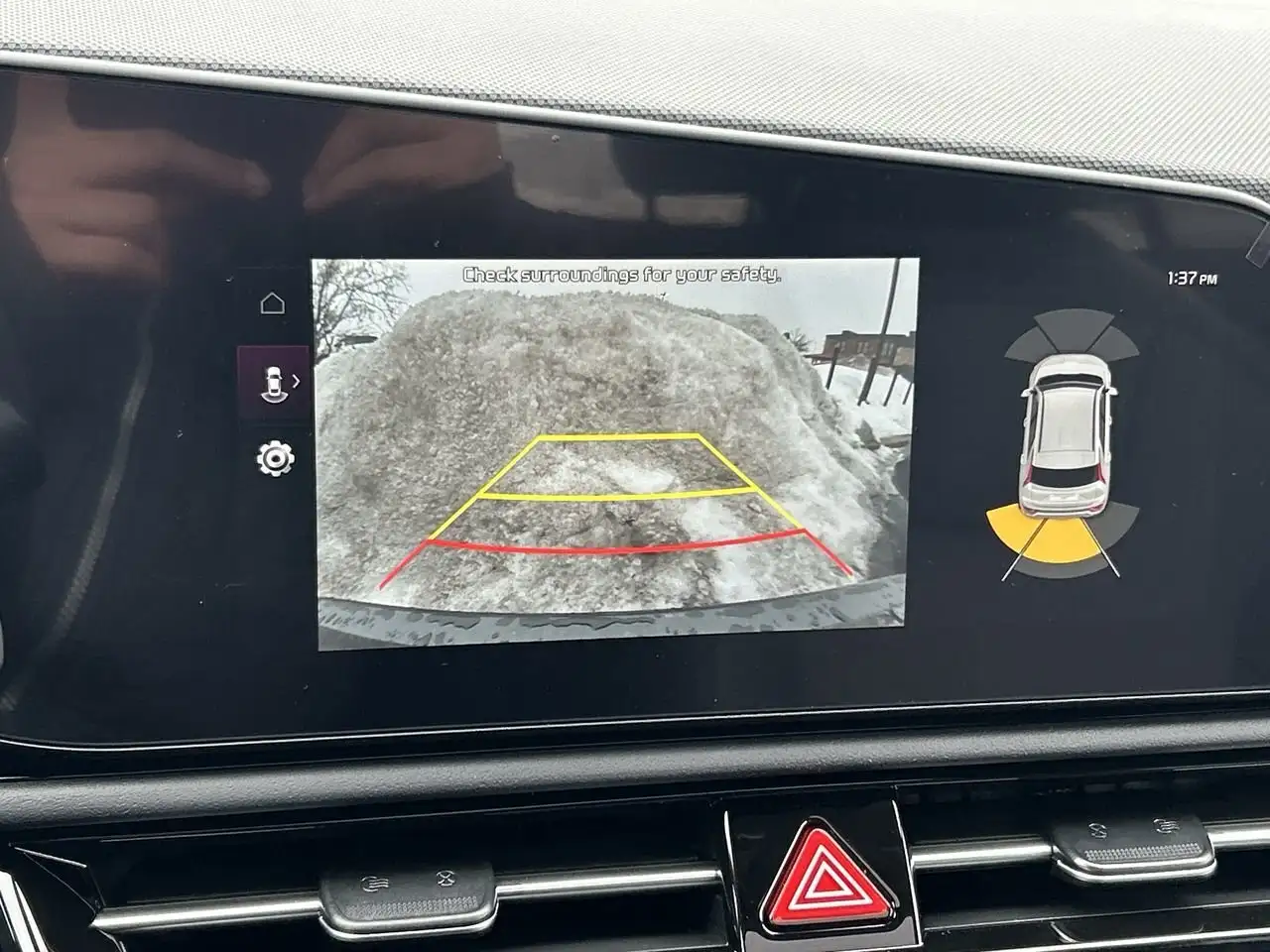 Kia Niro снимка Kia Niro