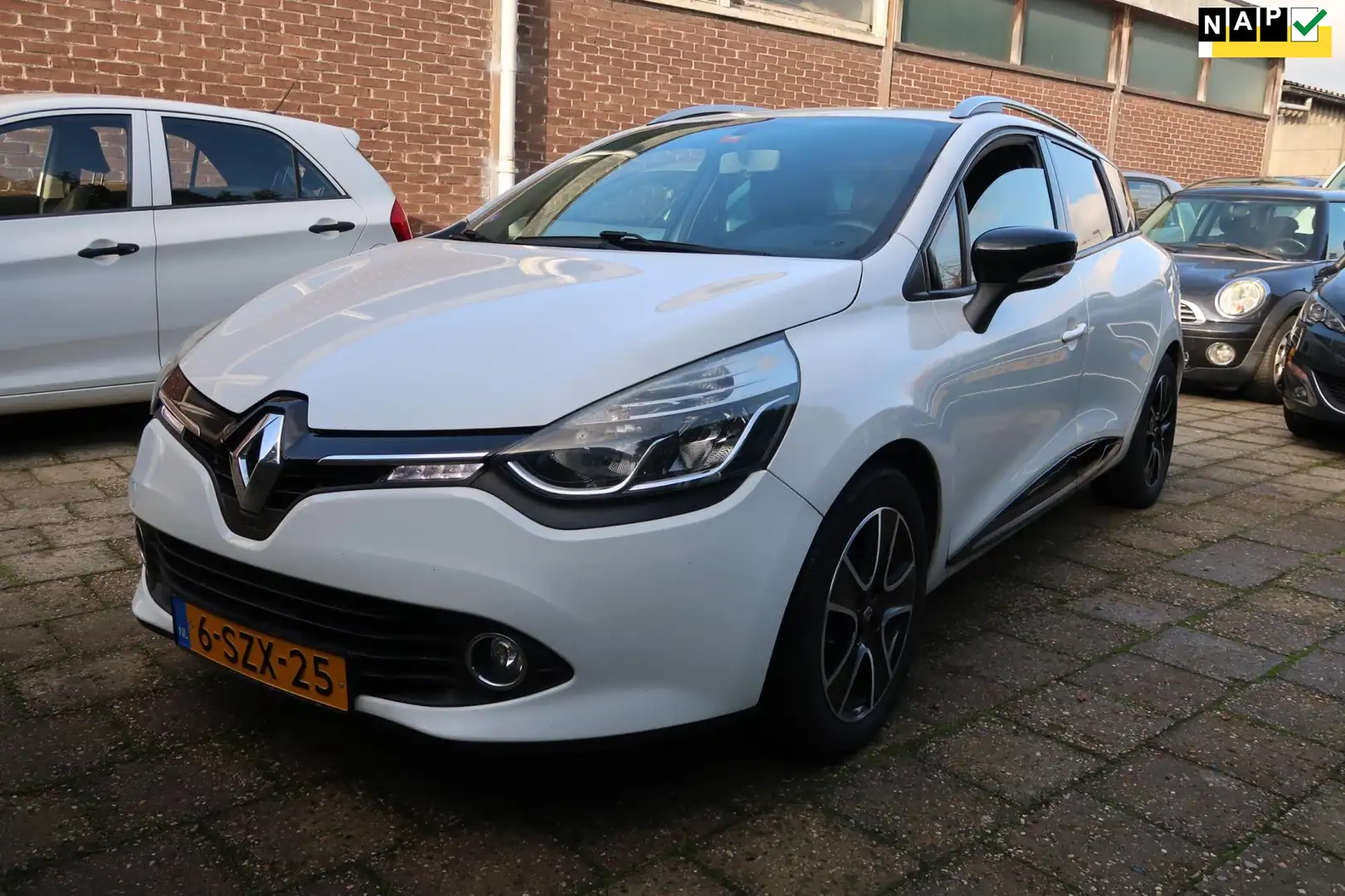 Renault Clio Estate 0.9 TCe Expression Blanc - 1