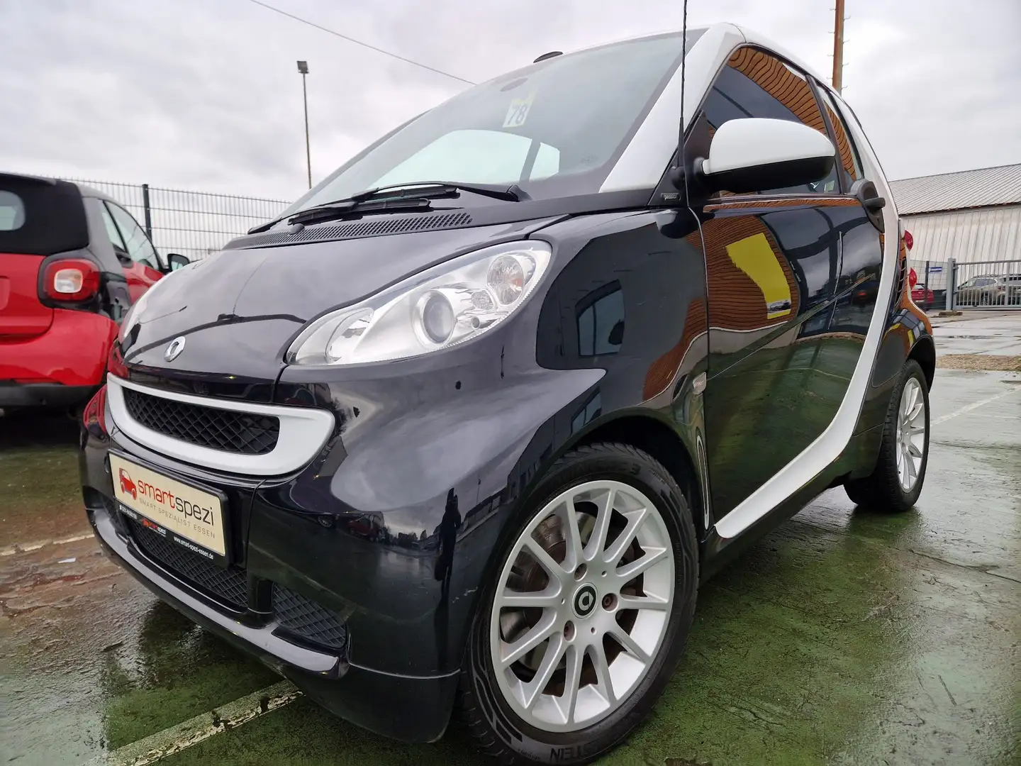 smart forTwo CABRIO,SERVO,SITZH,NAVI,LICHTAUTO INSP+TÜV NEU Noir - 1