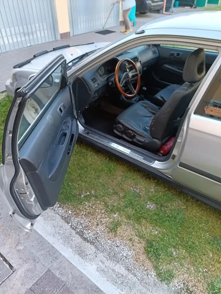Honda Civic 3p 1.4 90cv, foto 6