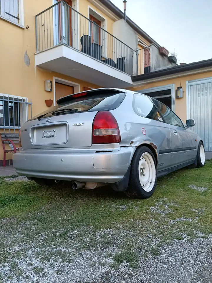 Honda Civic 3p 1.4 90cv, foto 4