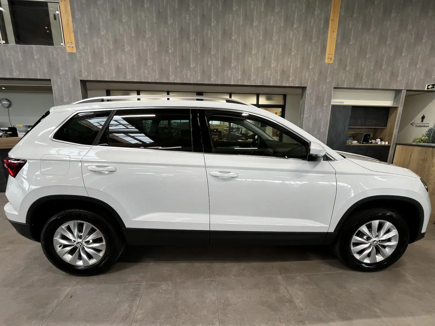 Skoda Karoq 1.5 TSI DSG Selection App Kamera ACC Wit - 2