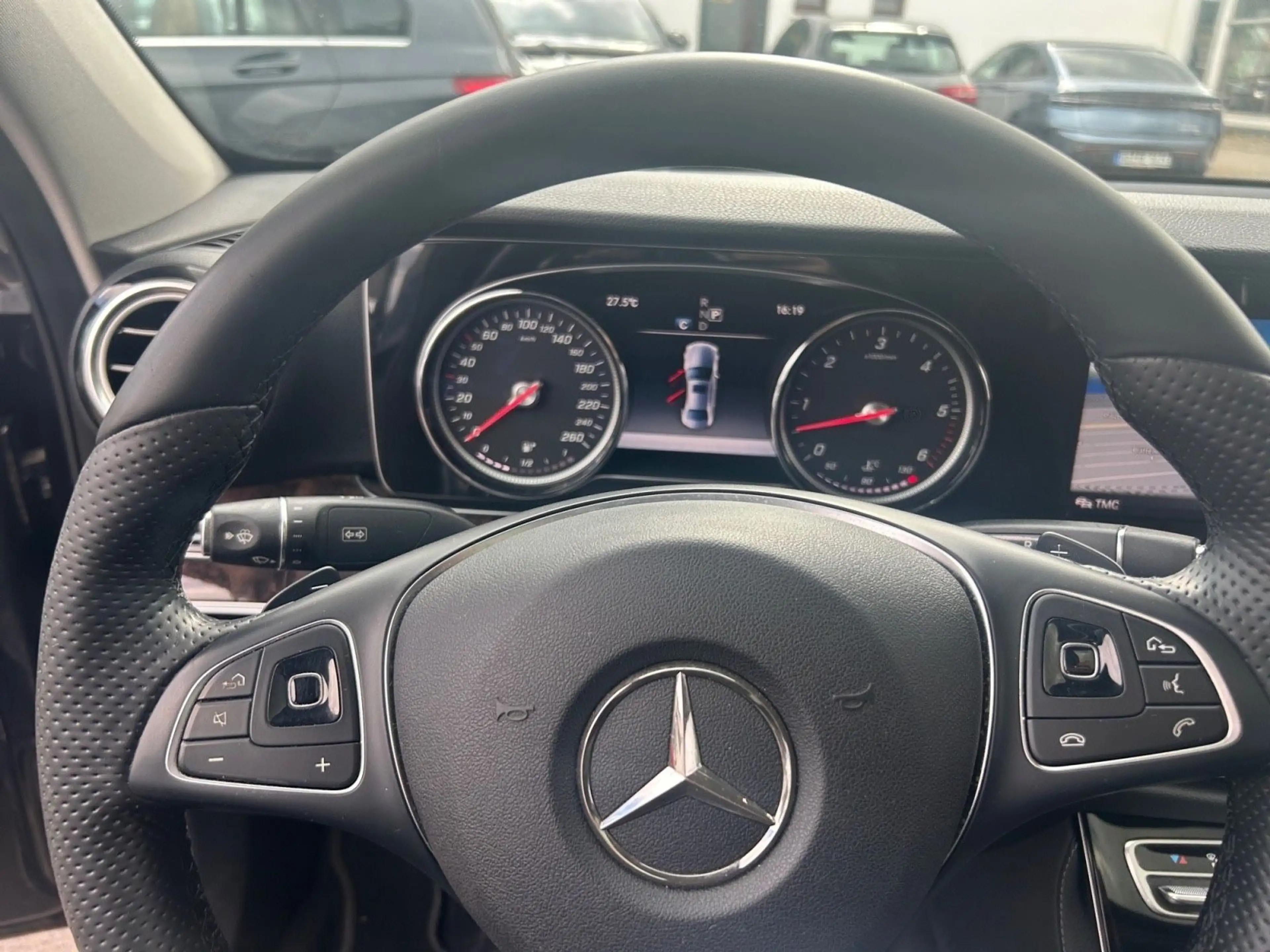 Mercedes-Benz E 350 AMG Line Memory-Paket Standheizung — photo 13