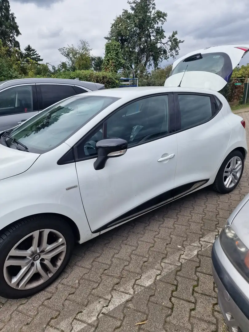 Renault Clio Clio 1.2 16V 75 LIMITED Weiß - 2