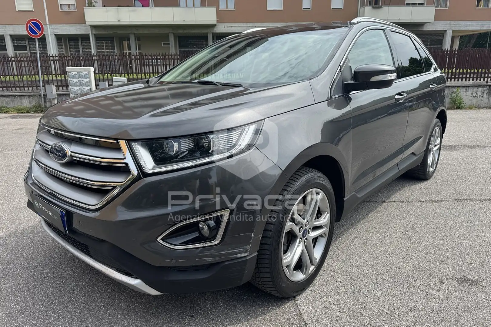 Ford Edge 2.0 TDCI 210 CV AWD Start&Stop Powershift Titanium Ezüst - 1