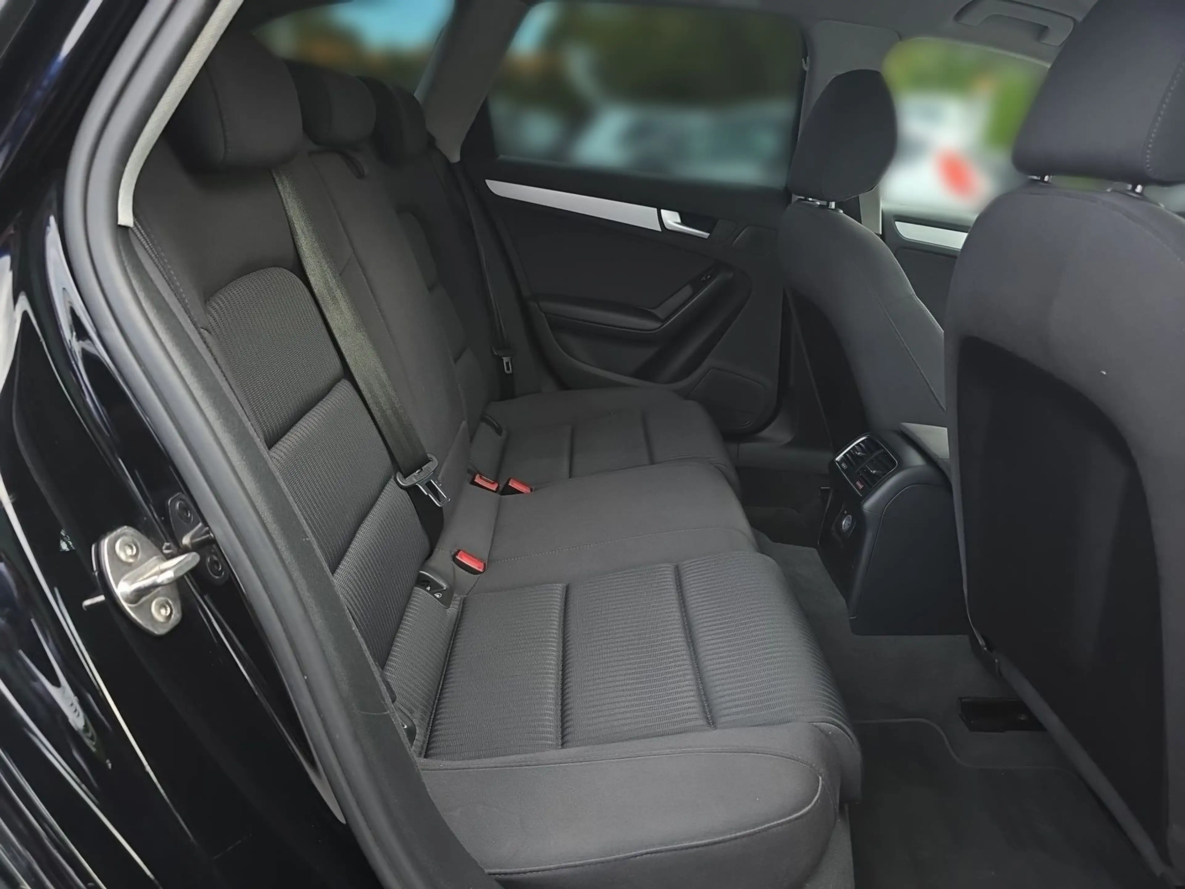 Audi A4 Avant 1.8 TFSI Attraction Xenon Navi PDC — photo 13