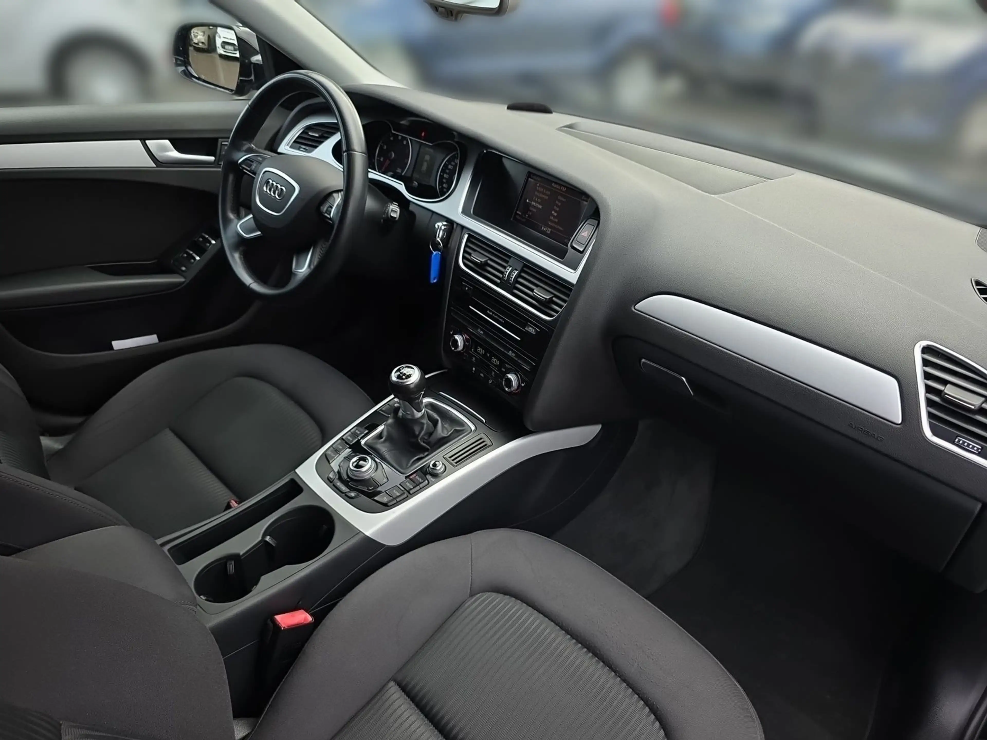 Audi A4 Avant 1.8 TFSI Attraction Xenon Navi PDC — photo 14