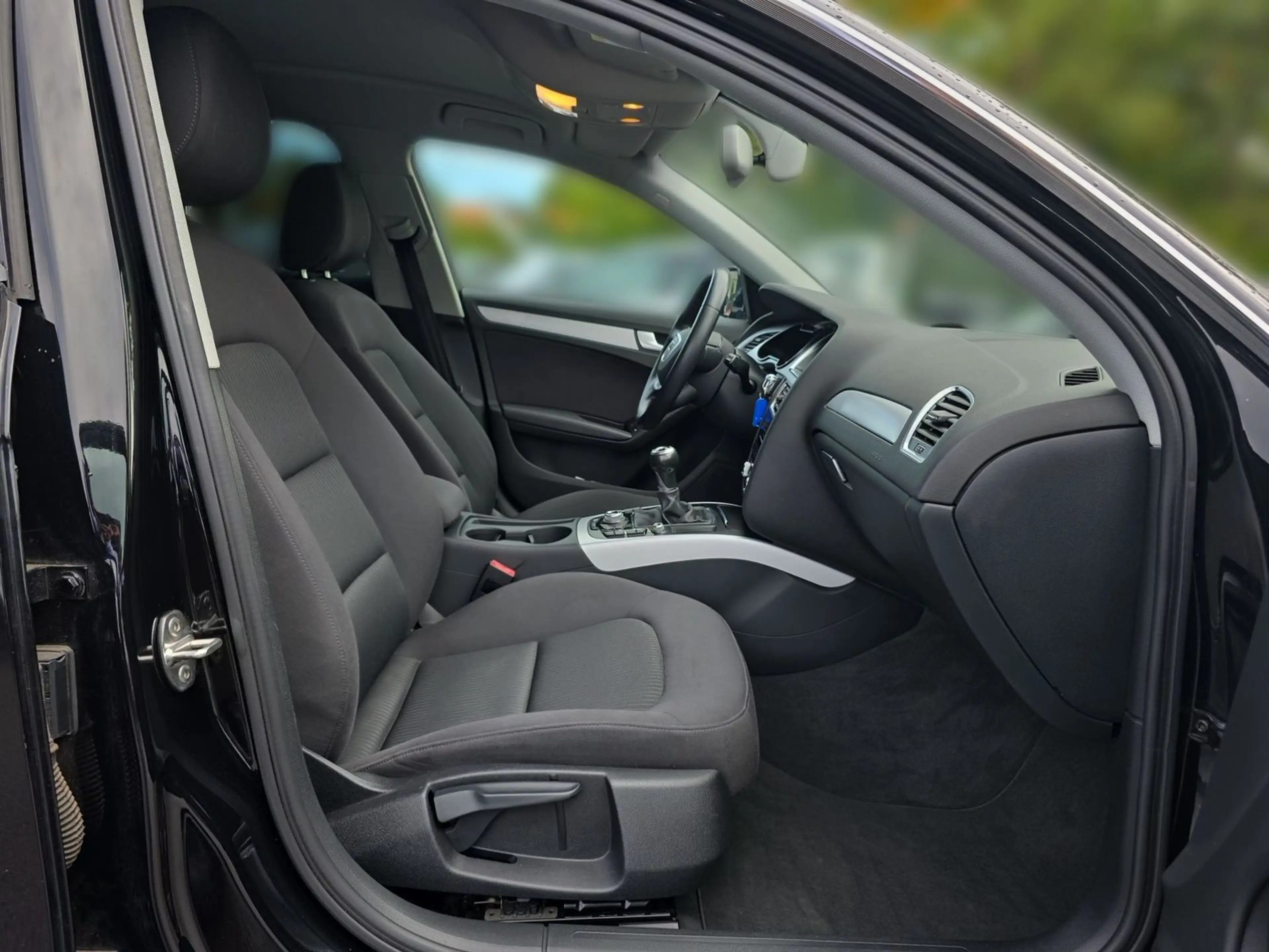 Audi A4 Avant 1.8 TFSI Attraction Xenon Navi PDC — photo 15
