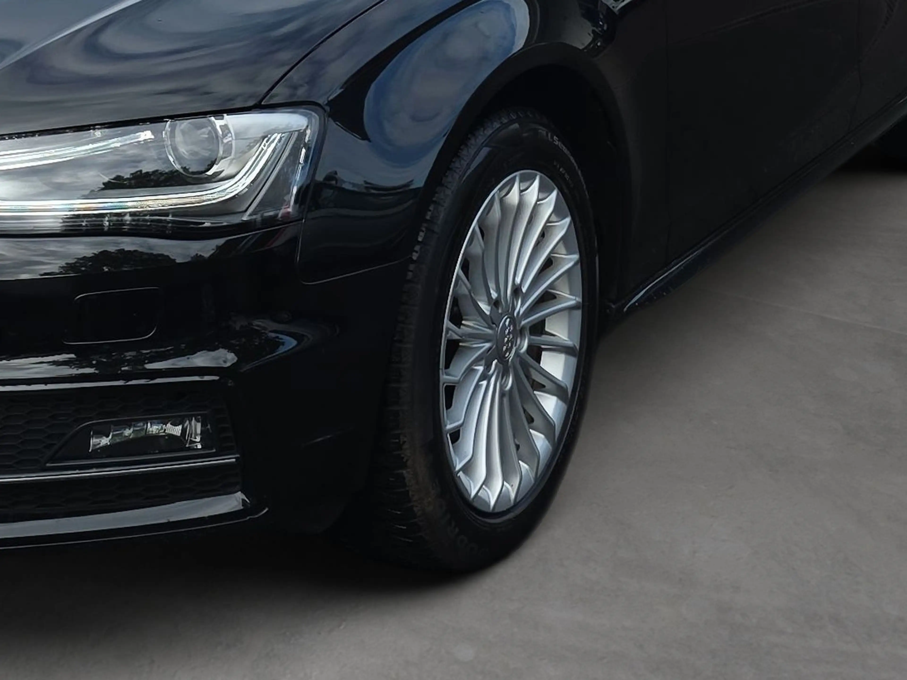 Audi A4 Avant 1.8 TFSI Attraction Xenon Navi PDC — photo 8