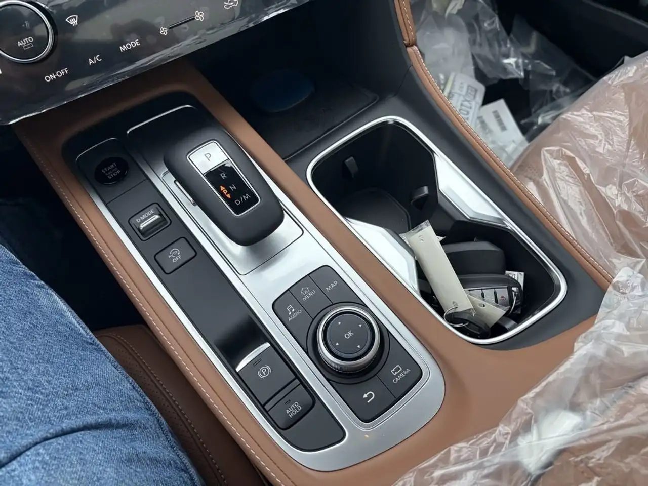 Infiniti QX60 снимка Infiniti QX60