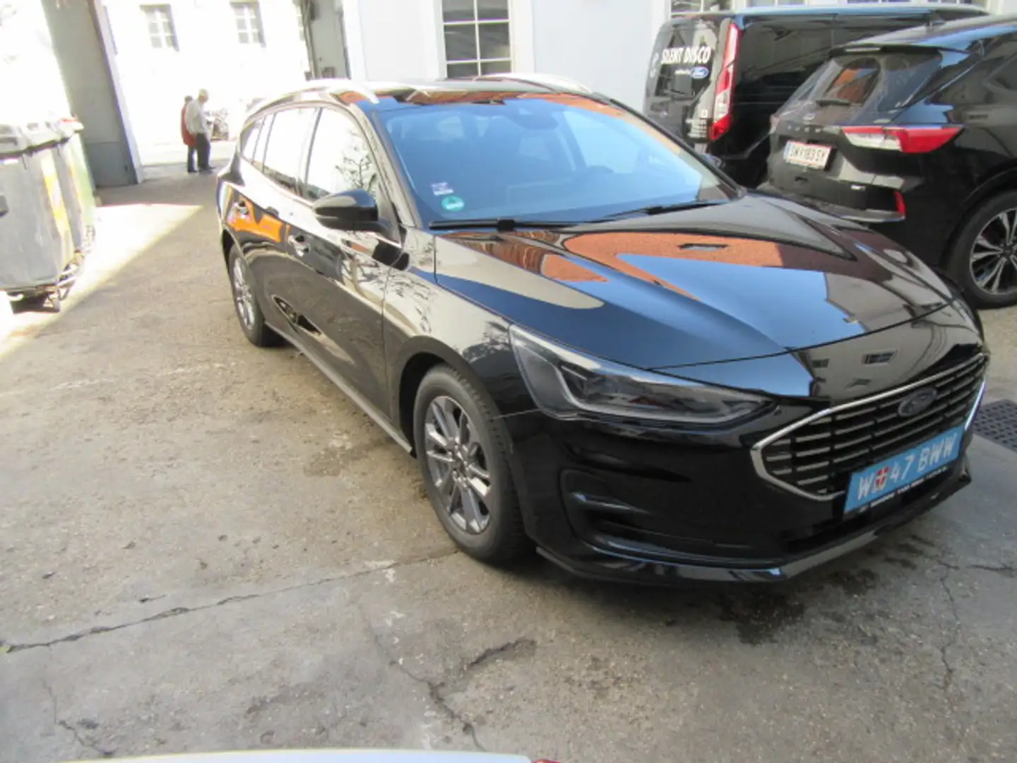 Ford Focus Titanium Schwarz - 1