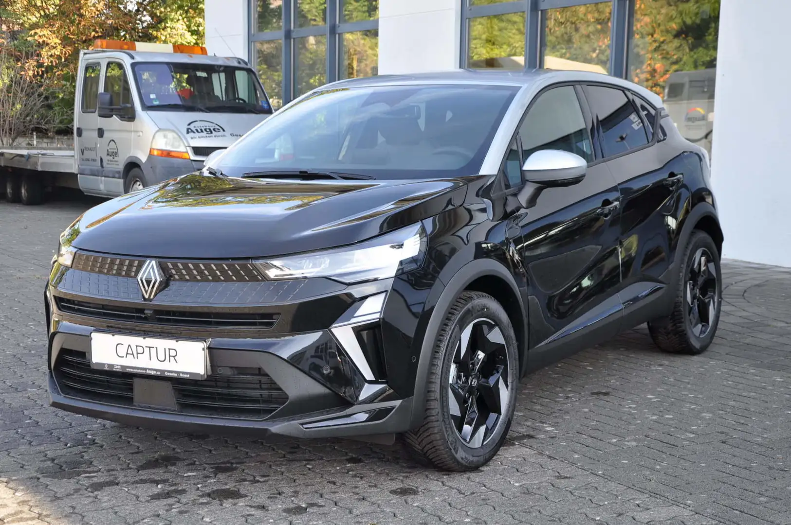 Renault Captur II Techno Mild Hybrid 140 *PDC*NAV*SHZ* Zwart - 2