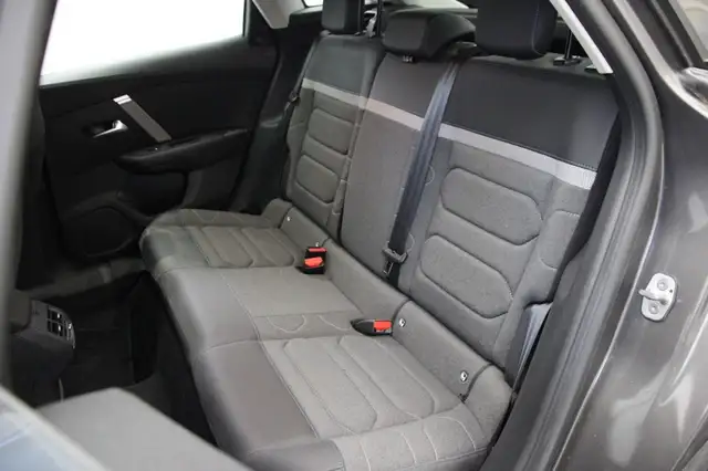 Citroen C4 view 8