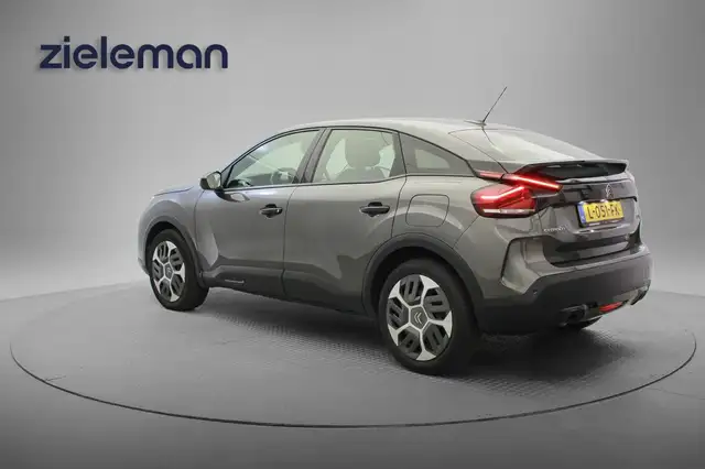 Citroen C4 view 3