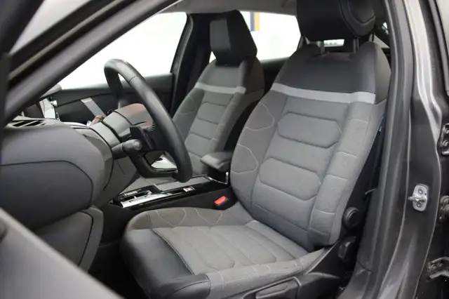 Citroen C4 view 4