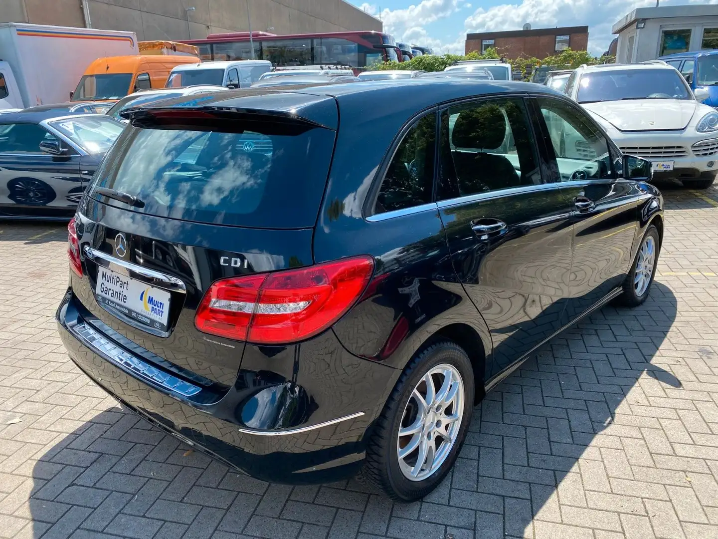 Mercedes-Benz B 200 CDI 7G-DCT BI-XENON|AHK|TEMPOMAT|SITZH. Negro - 2