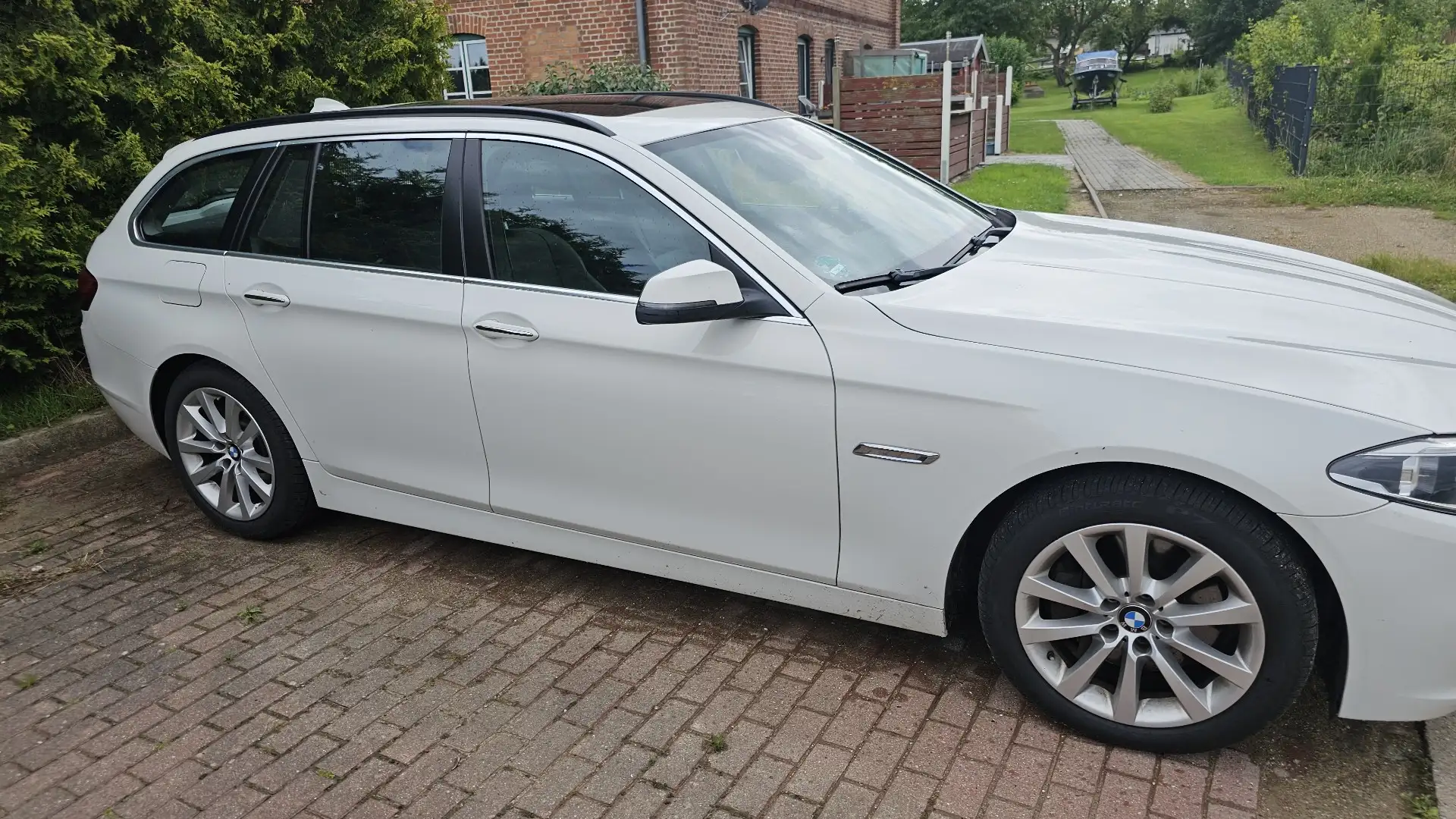 BMW 535 535 d xDrive White - 1