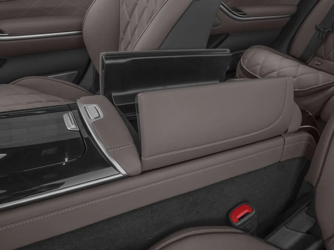 Mercedes-Benz S-Class снимка Mercedes-Benz S-Class