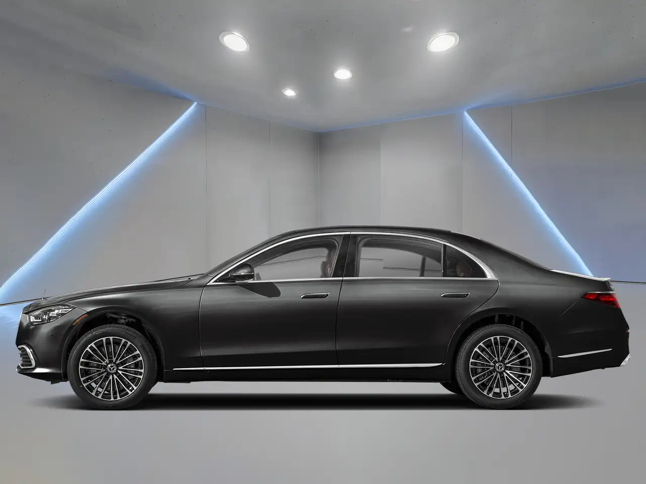 Mercedes-Benz S-Class снимка Mercedes-Benz S-Class