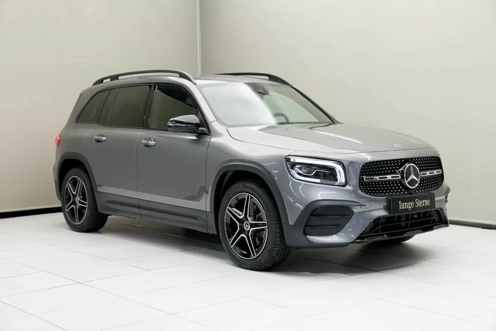 Mercedes-Benz GLB 200 d 4MATIC Night Sport KAM SpurW SpurH Grijs - 2