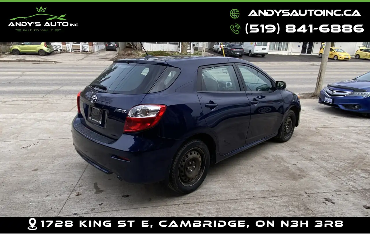 Toyota Matrix снимка Toyota Matrix