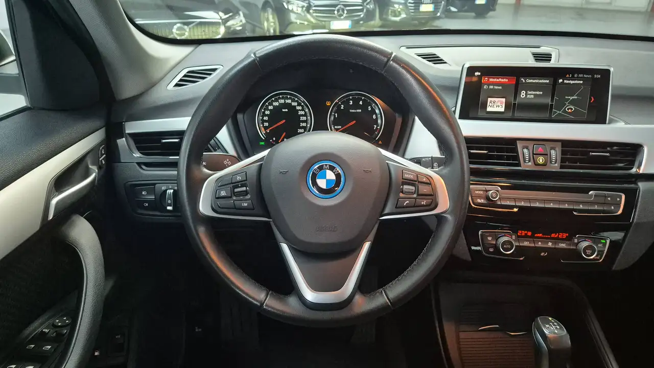 BMW X1 xdrive25e auto -PREZZO REALE-DAB-FULL LED-APPLE CAR PLAY-SENSORI, миниатюра 13