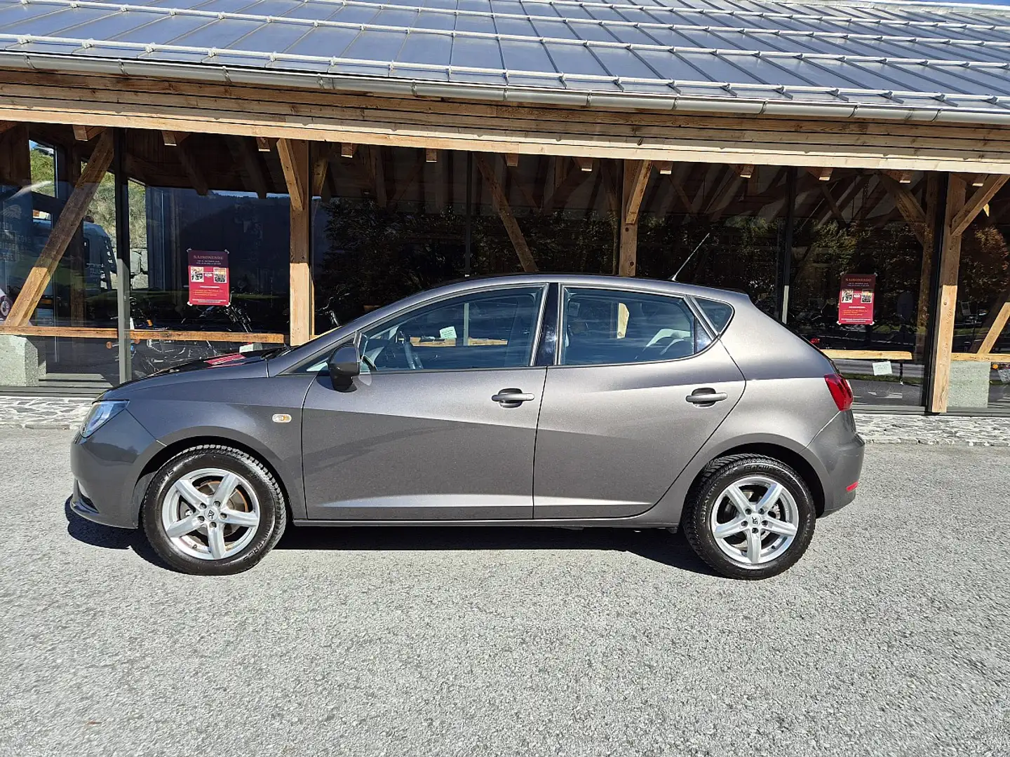 SEAT Ibiza 1,2 TSI Style Gris - 2