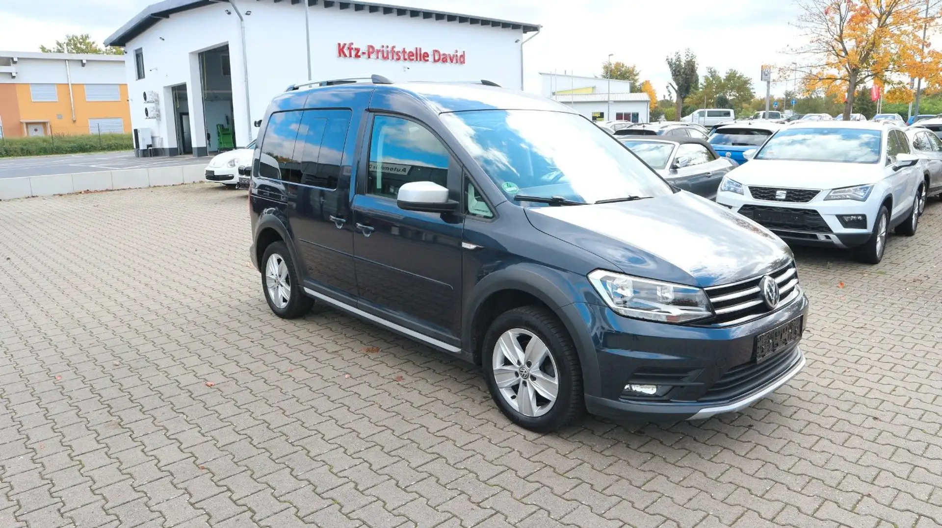 Volkswagen Caddy 1.4 PKW Alltrack BMT*CNG* Blau - 2