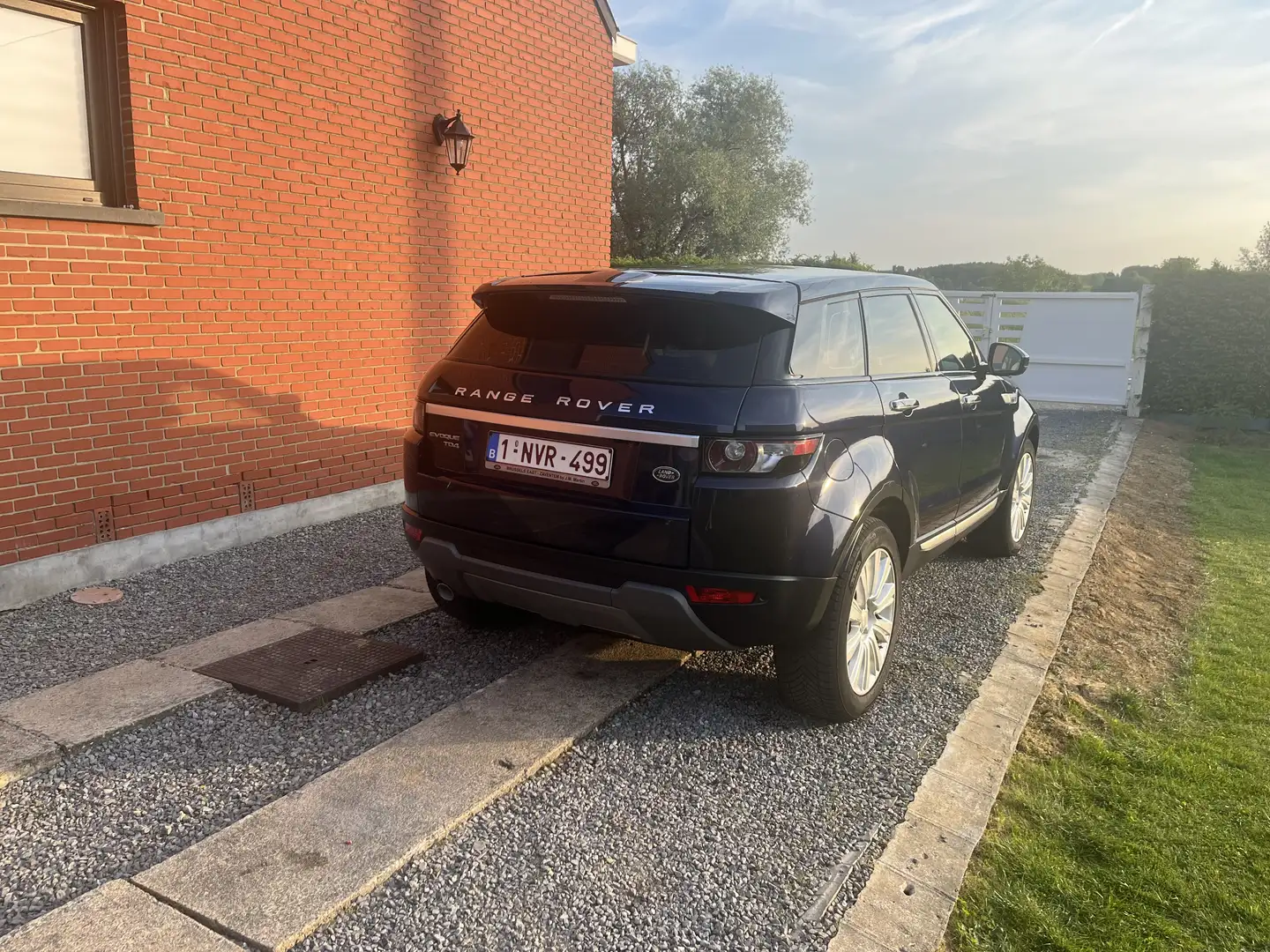 Land Rover Range Rover Evoque 2.2 TD4 4WD Prestige Lounge Edition - 2