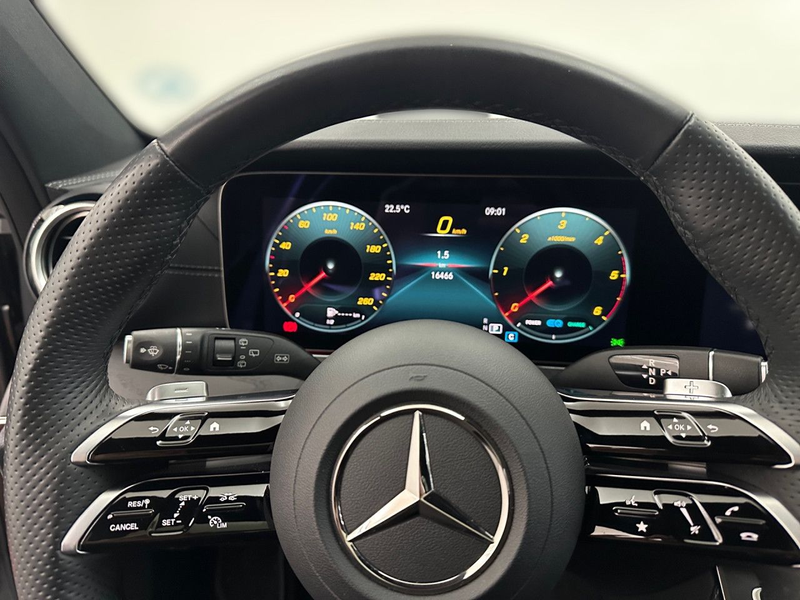 Mercedes-Benz E 300 d T 4Matic Sportpaket Bluetooth Navi LED — photo 9