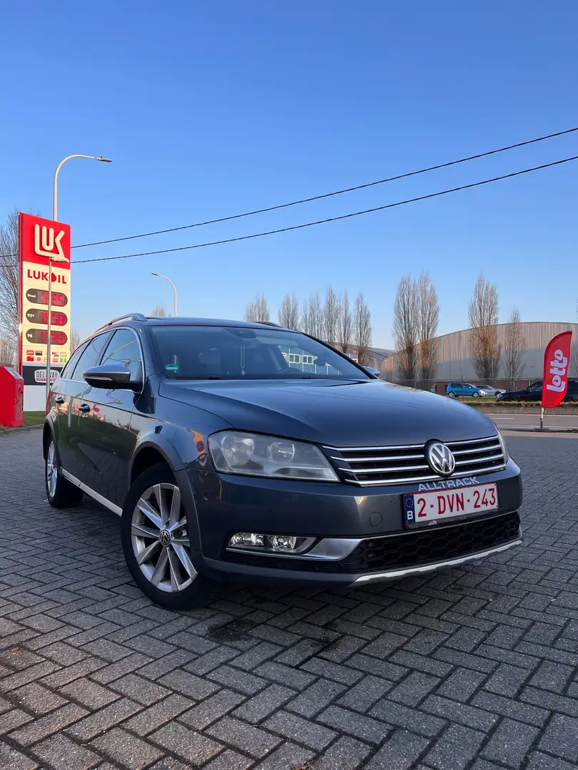 Volkswagen Passat Alltrack 1.8 TSI Modrá - 1