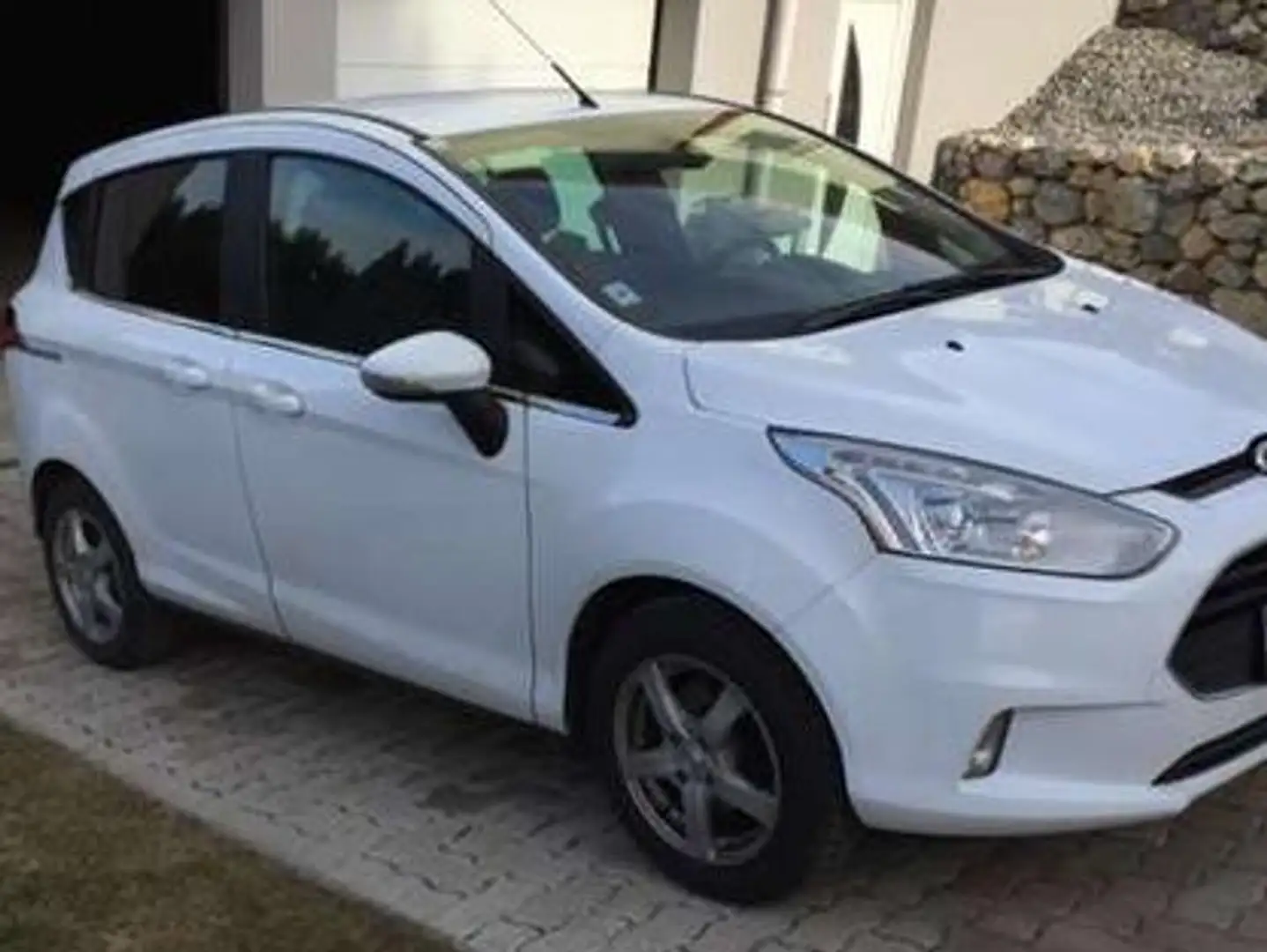 Ford B-Max B-MAX Titanium 1,0 EcoBoost Start/Stop Titanium Start/Stop Weiß - 1