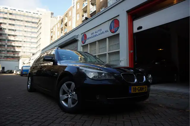 BMW 523 5-serie Touring 523i Executive | Panoramadak | Lee