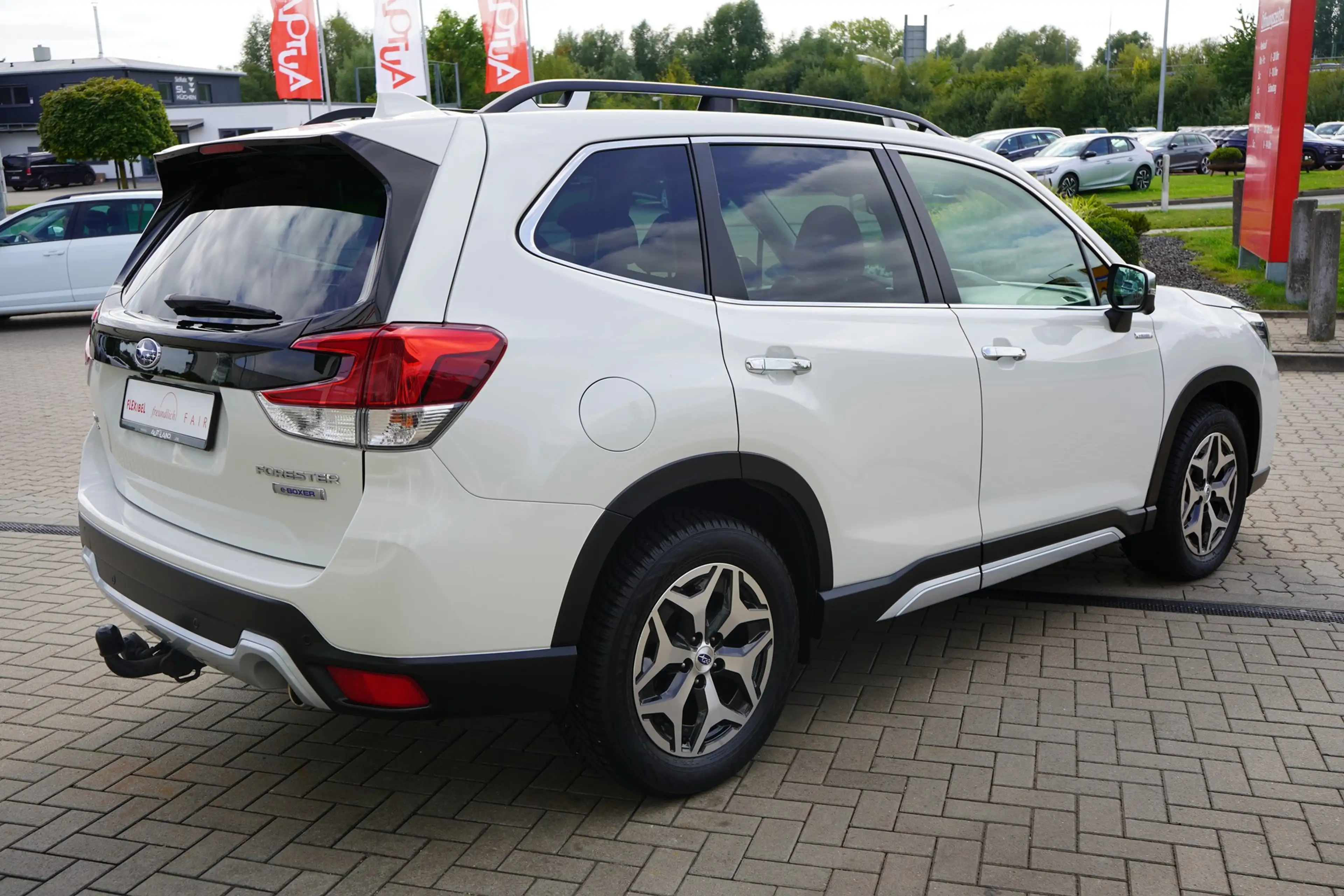 Subaru Forester 2.0 M-Hybrid Platinum HarmanKardon AHK — photo 6