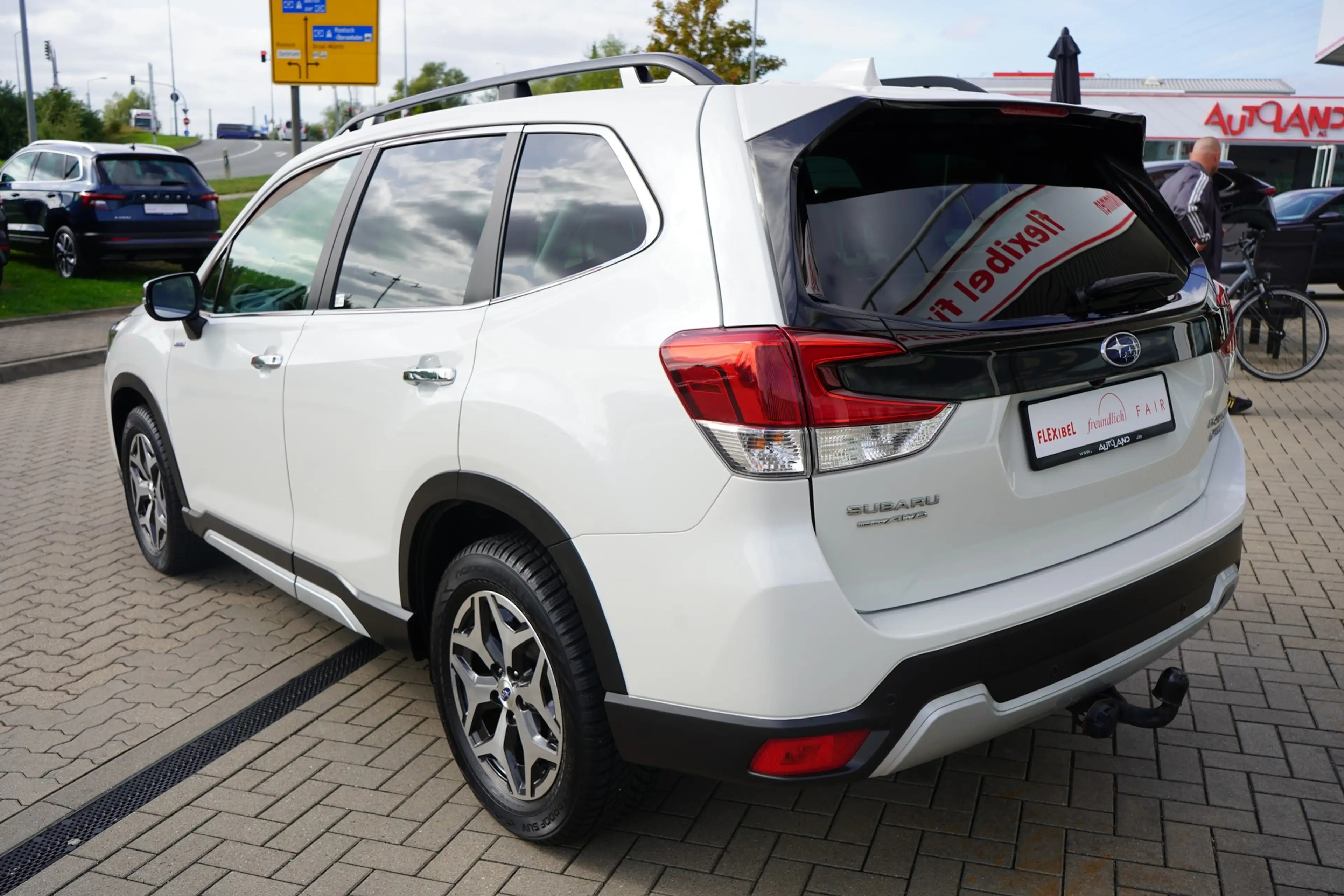 Subaru Forester 2.0 M-Hybrid Platinum HarmanKardon AHK — photo 4