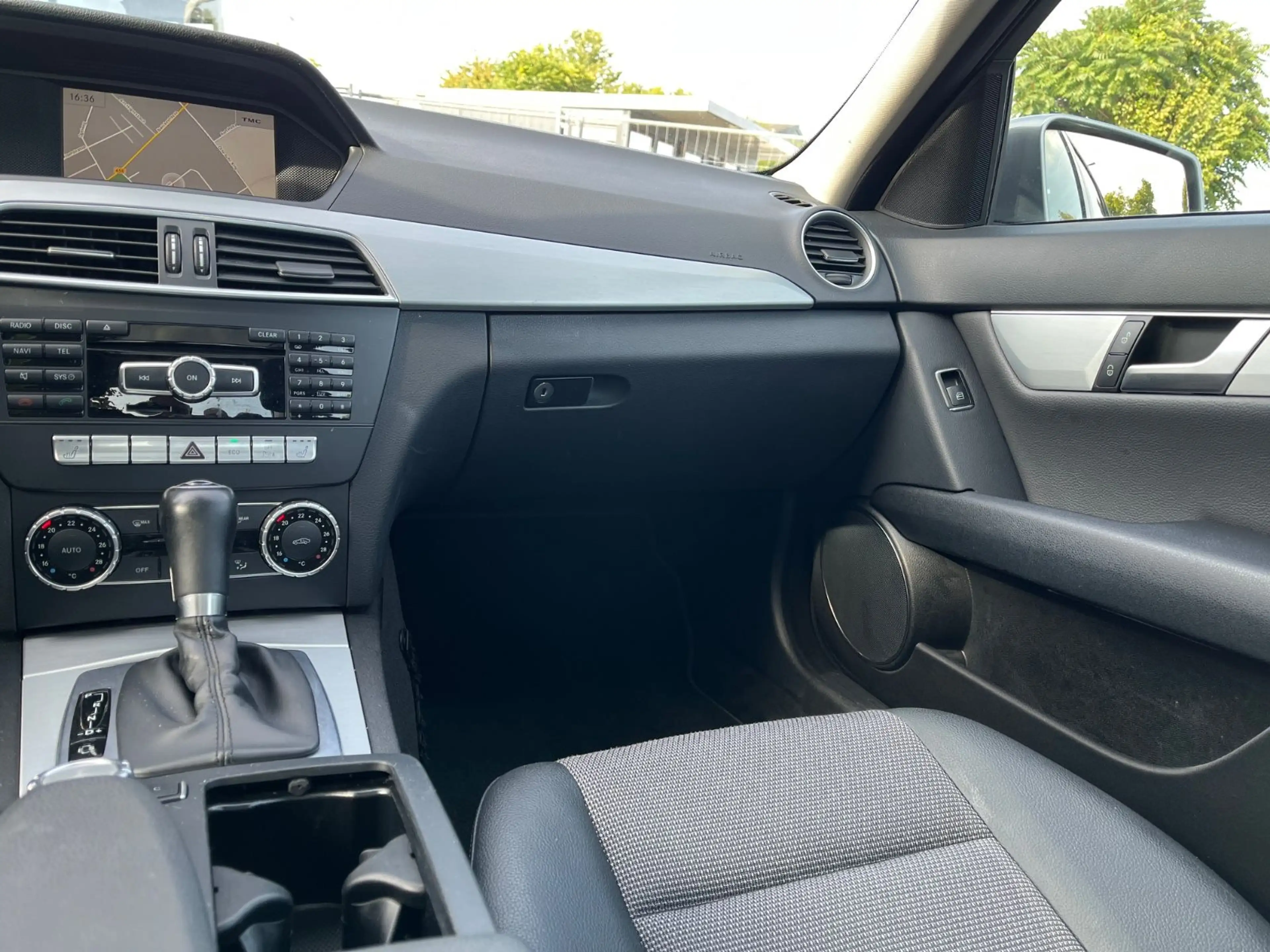Mercedes-Benz C 250 C Limousine C 250 CDI BlueEfficiency — photo 10