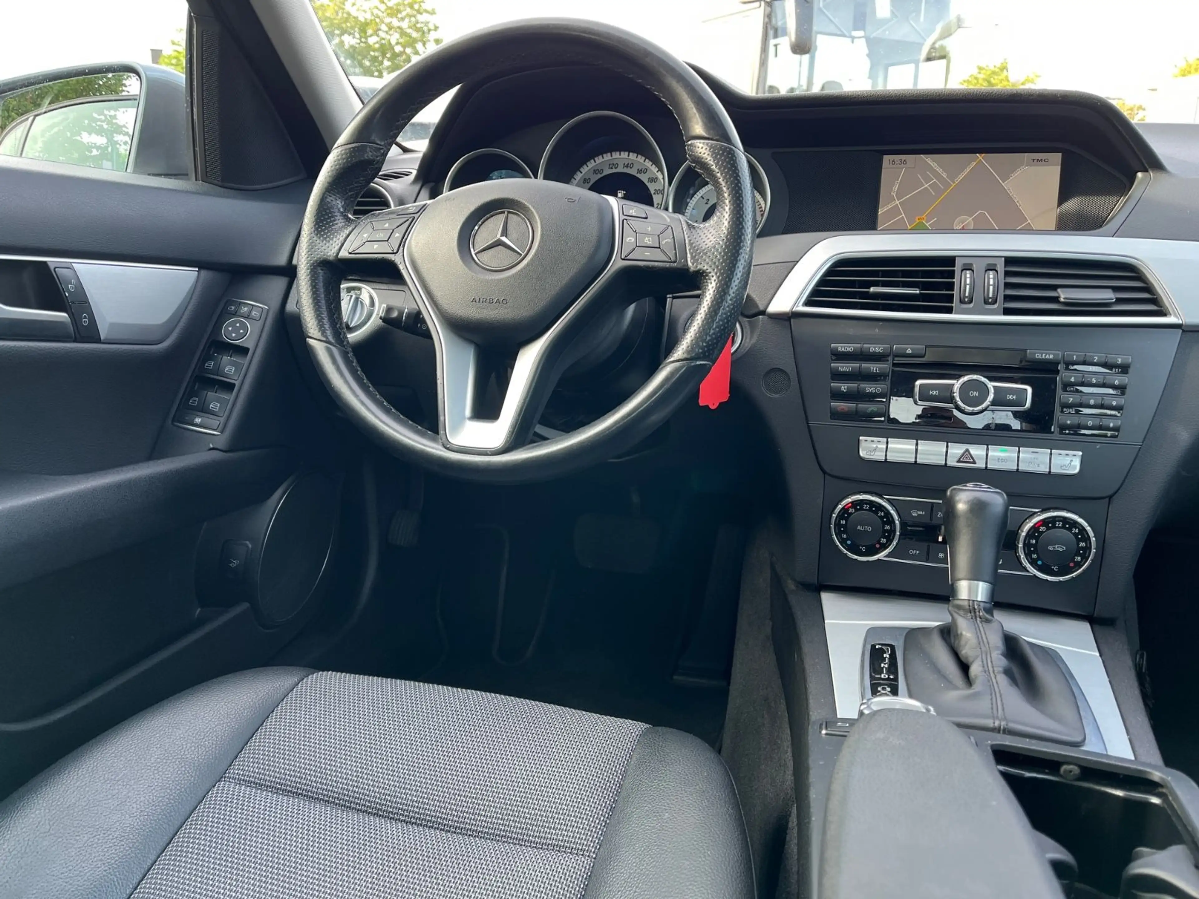Mercedes-Benz C 250 C Limousine C 250 CDI BlueEfficiency — photo 9