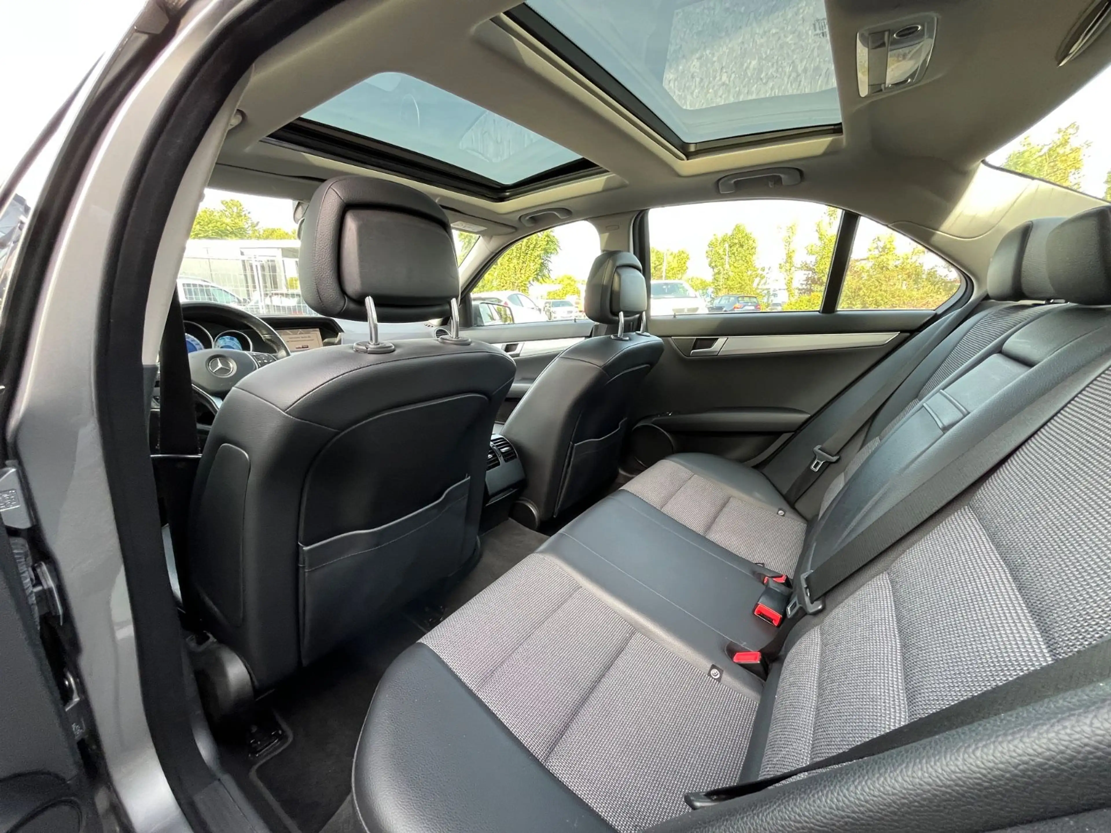 Mercedes-Benz C 250 C Limousine C 250 CDI BlueEfficiency — photo 7